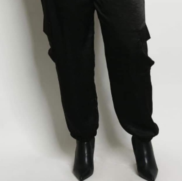 Silk style Cuffed Pants - Picture 2 of 2